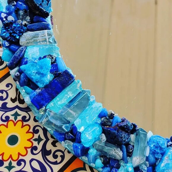 Mirror round with blue crystals - Picture 5 of 7